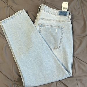 Hollister Curvy High-Rise Mom Jean 15R